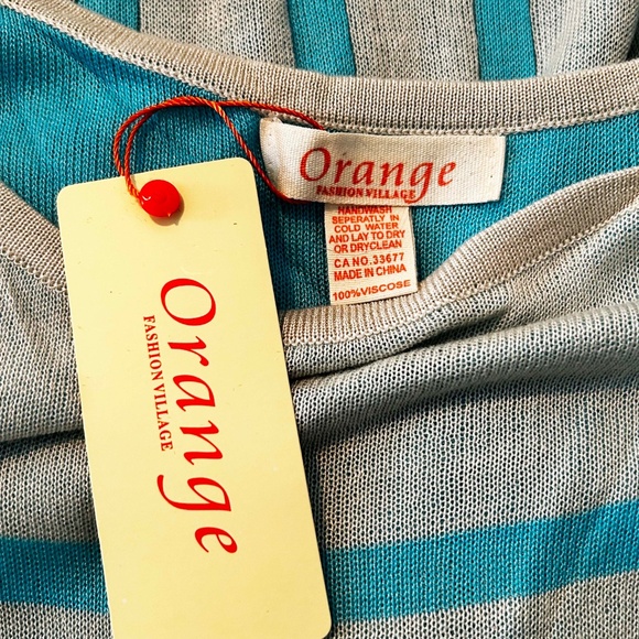 PONCHO, TURQUOISE & LT GREY, ONE SIZE, REVERSIBLE, SILKY VISCOSE, OPEN SIDES - Picture 4 of 10